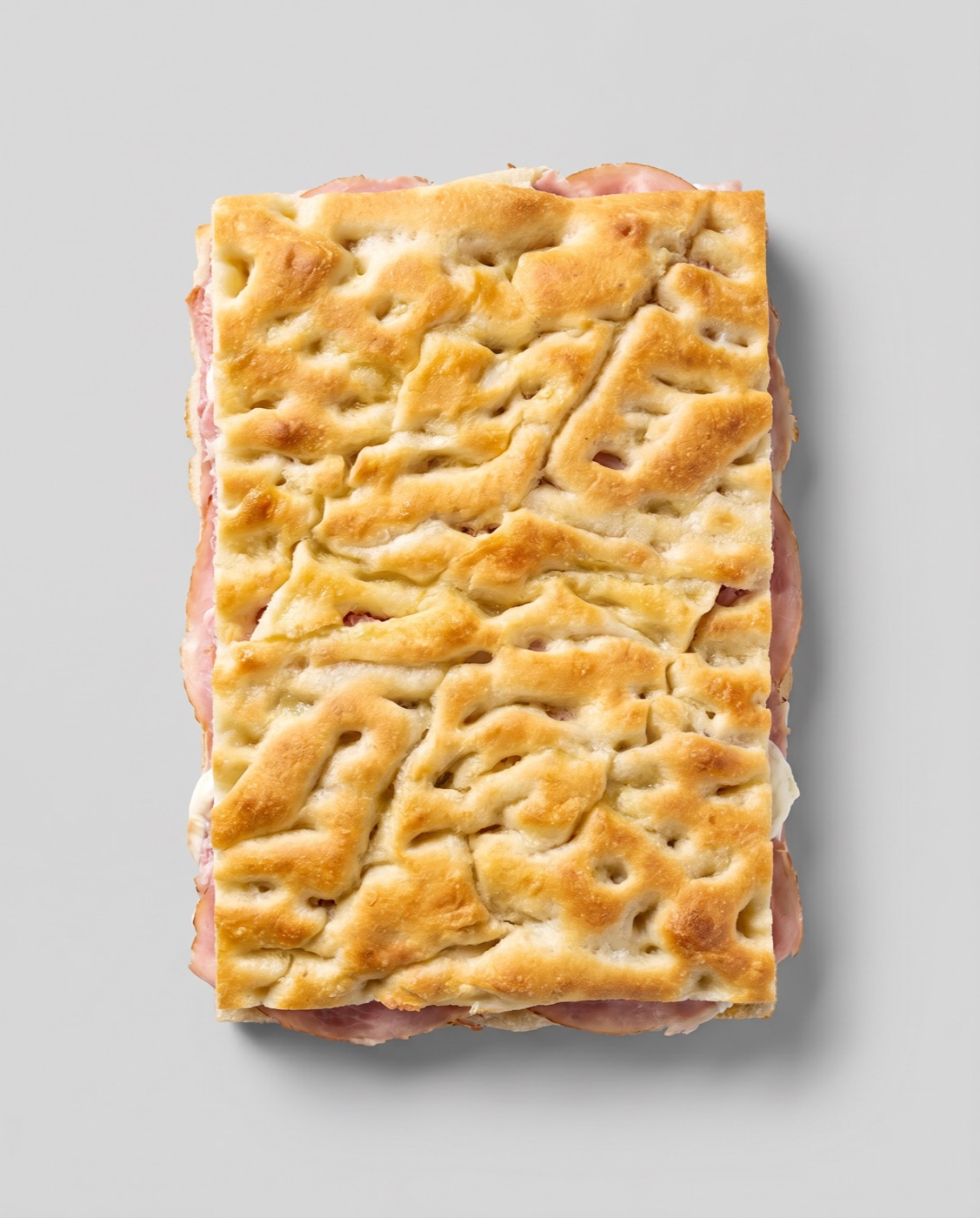 Focaccia farcita con prosciutto