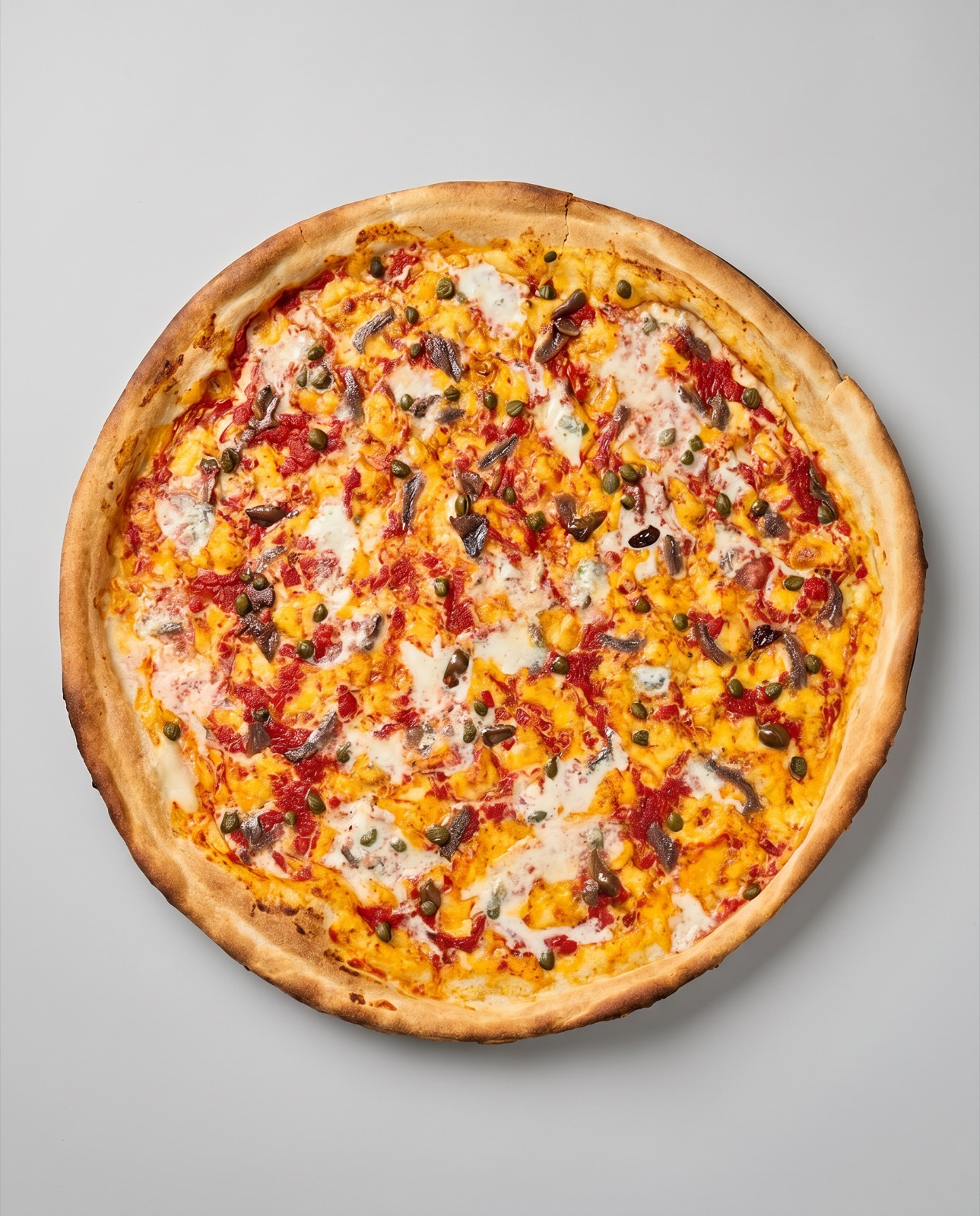 Pizza tonda al pomodoro